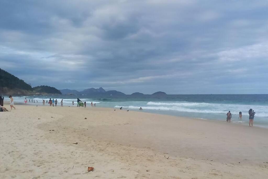 Apartamento Em Copacabana A 100 Metros Da Praia Рио-де-Жанейро Экстерьер фото